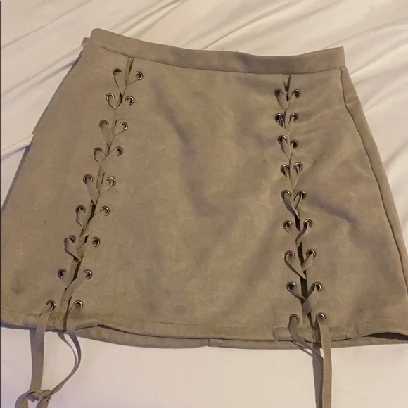 Lace up skirt - Picture 1 of 2